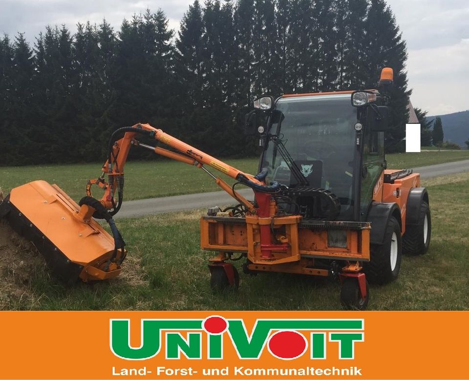 Vermietung Multihog CX 75 mit Dücker Mulcher Ausleger Mulag Somme in Warmensteinach