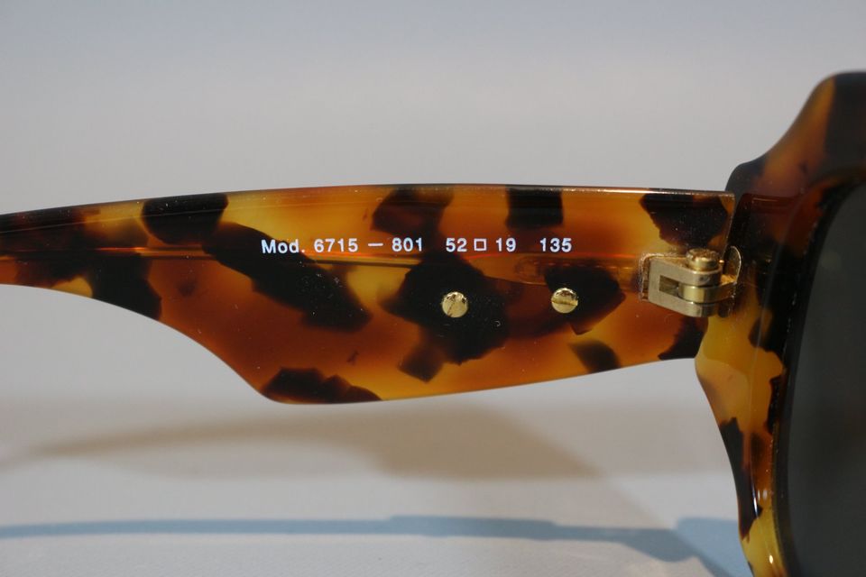 Vintage Christian Lacroix Sonnenbrille in Schildpattoptik in Düsseldorf