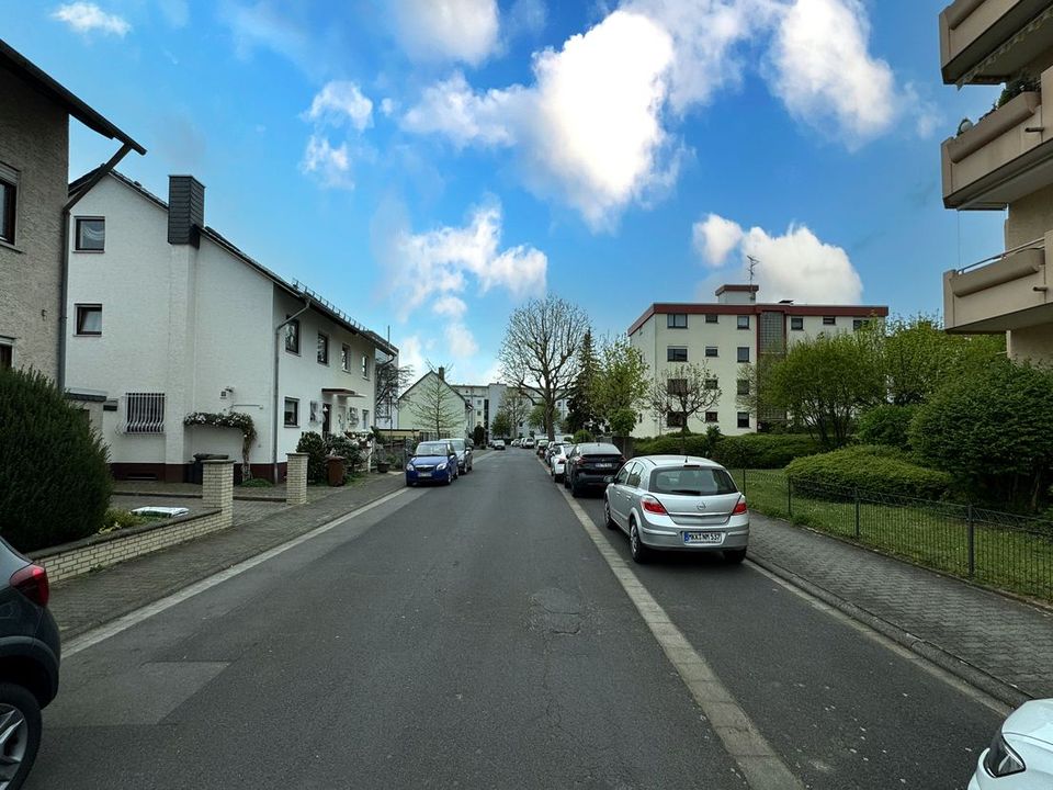 Traumhafte, frisch renovierte 4-Zimmer-Eigentumswohnung mit Balkon in Maintal