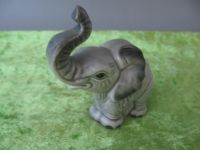 alter Goebel Porzellan Elefant 535 mit Etikett Top Zustand !!! Niedersachsen - Eystrup Vorschau