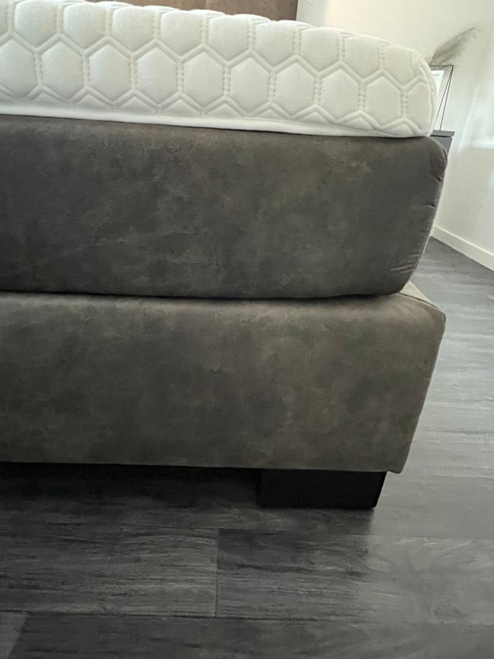 Boxspringbett 180x200 cm Federkern Anthrazit mit Matratze Neu in Recklinghausen