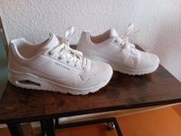 Skechers Uno Stand On Air Sneaker,Damen,weiß,Größe 39,neuwertig Hessen - Bad Vilbel Vorschau