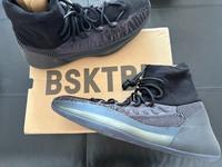 Yeezy basketball BSKTBLL EU 12 47,3  neu ungetragen Schleswig-Holstein - Lübeck Vorschau