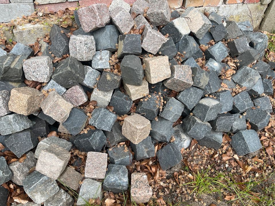 Natursteile Granitsteine Granitpflaster in Rendsburg