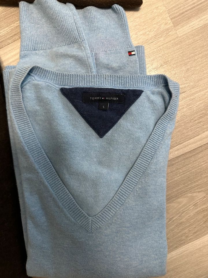8 x Pullover von Tommy hilfiger in S  36/38 in Dinslaken