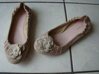 Ballerinas SCHUHE 37 Mädchen Damen beige zart rosa Blume Nordrhein-Westfalen - Menden Vorschau