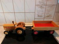DDR Holzspielzeug Traktor Anhänger VERO Fröbel Ostalgie Sachsen - Löbau Vorschau