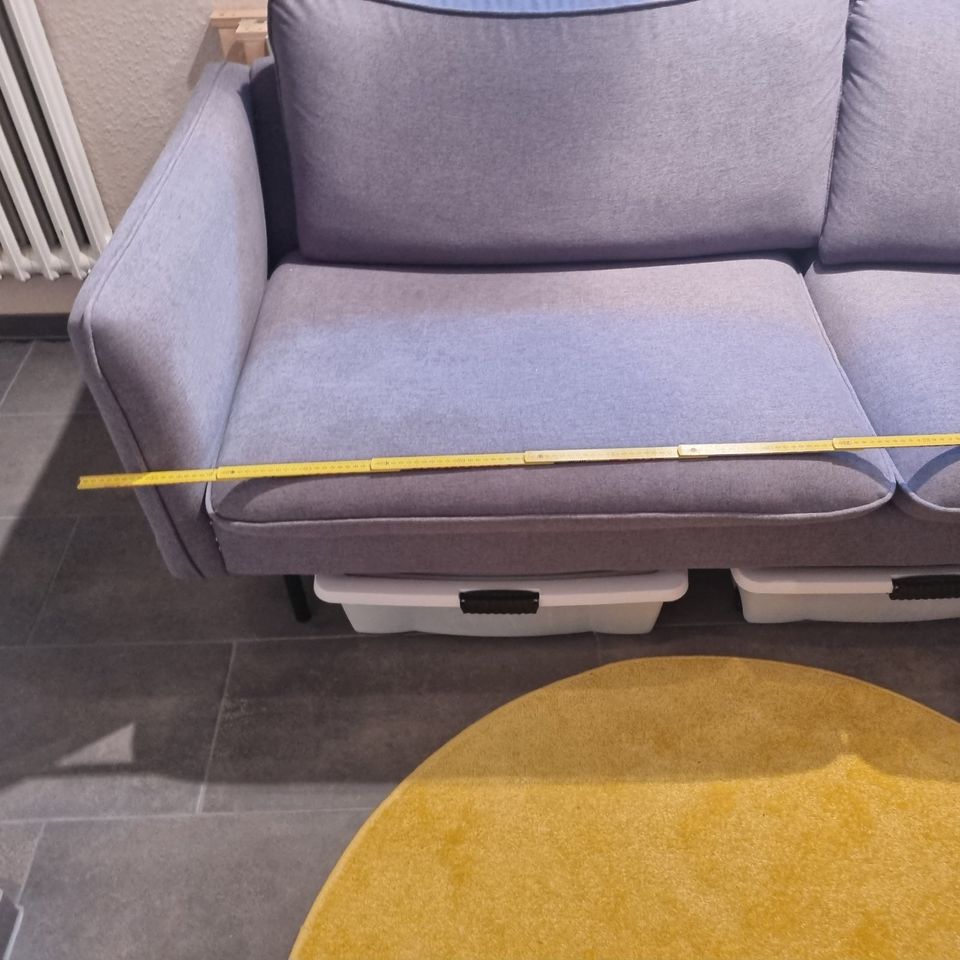 Modernes Sofa grau Stoff ca 200 cm breit mit Fusshocker in Duisburg