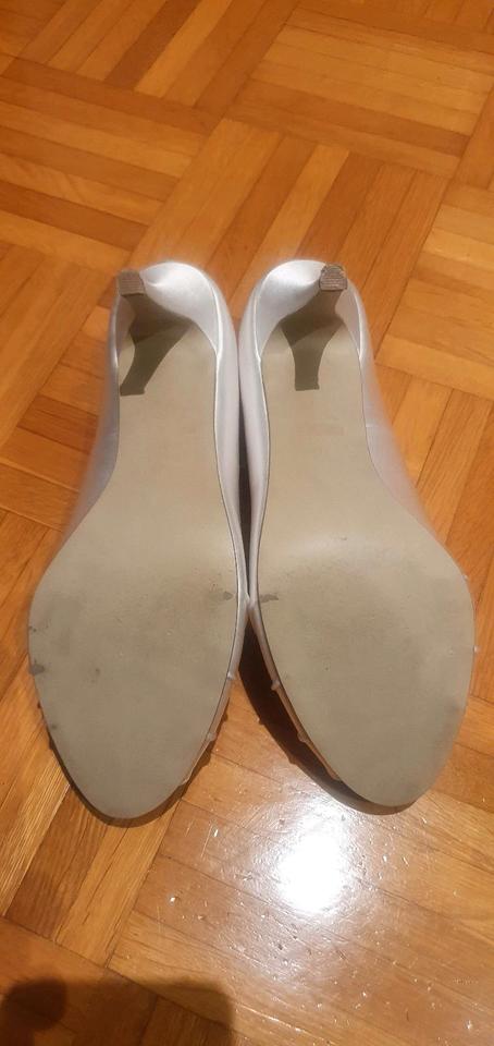 Brautschuhe Pink Paradox London Satin Pumps perlmut Gr.40 in Beilngries