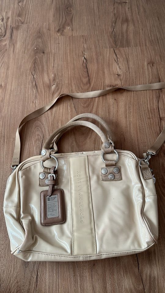 GG&L Handtasche Lack Creme Beige in Köln