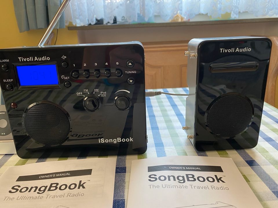 Tivoli Audio iSongBook mit Weckfunktion in Kumhausen