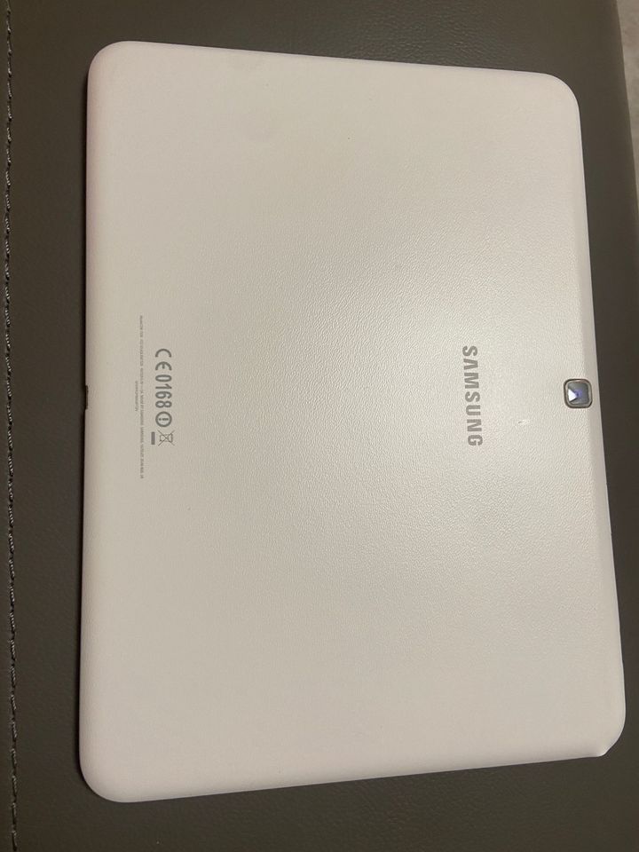 Samsung Galaxy Tab 4 SM-T530 Tablet in Bergisch Gladbach