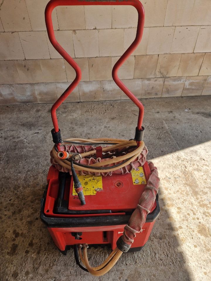 HILTI Kern Bohr Maschine + Wasser Aufbereitung Gerät in Hamburg