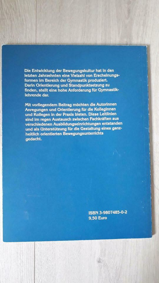 Fachbuch für Gymnastiklehrer_innen Sportbuch in Neuenhagen