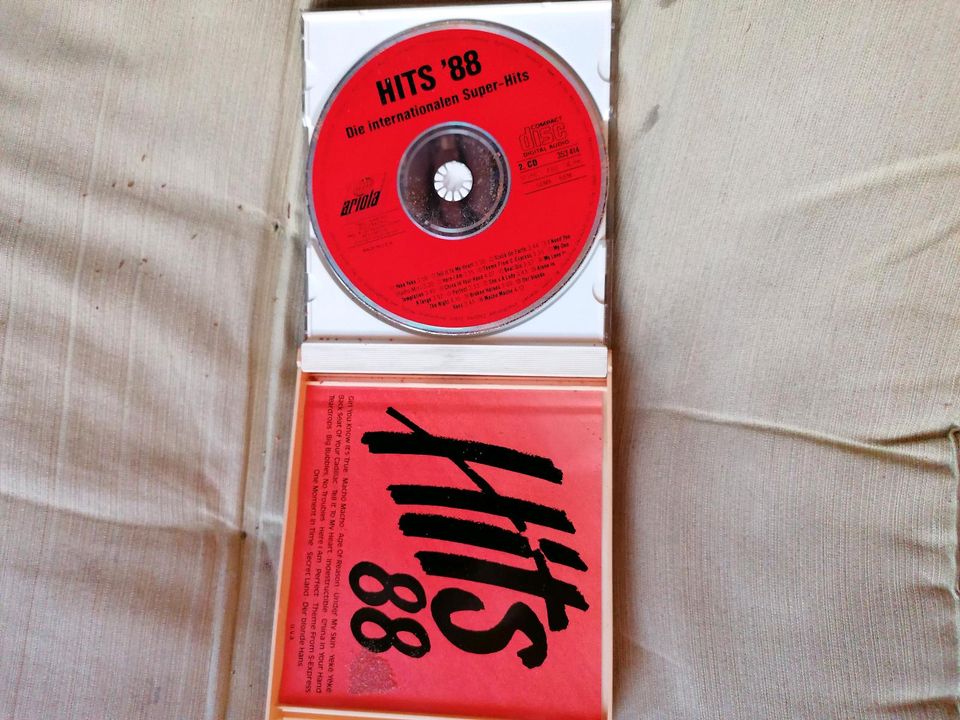 2 Doppel CDs Hits 1988 und 1989 Titel siehe Fotos in Herne