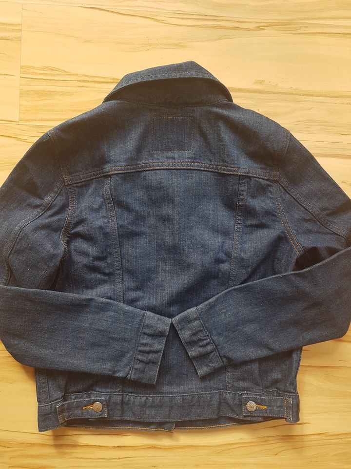 Levi‘s Jeansjacke Trucker Gr M in Köln