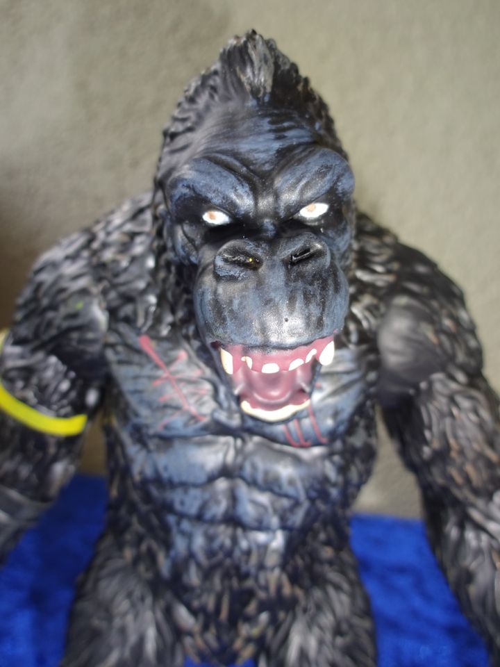 Godzilla vs. Kong: Kong Statue Actionfigur 17 cm Vitrinenstück in Berlin