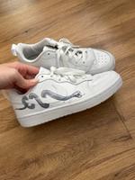 Nike Sneaker mit Schlangenmotiv Schwachhausen - Neu Schwachhausen Vorschau