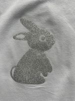 Langarmshirt ZARA weiß Gr 134/140 Hase Glitzer Kaninchen Niedersachsen - Osnabrück Vorschau