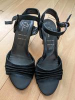 Damenschuhe aus Leder mit Absatz, Gr 37 Leipzig - Probstheida Vorschau