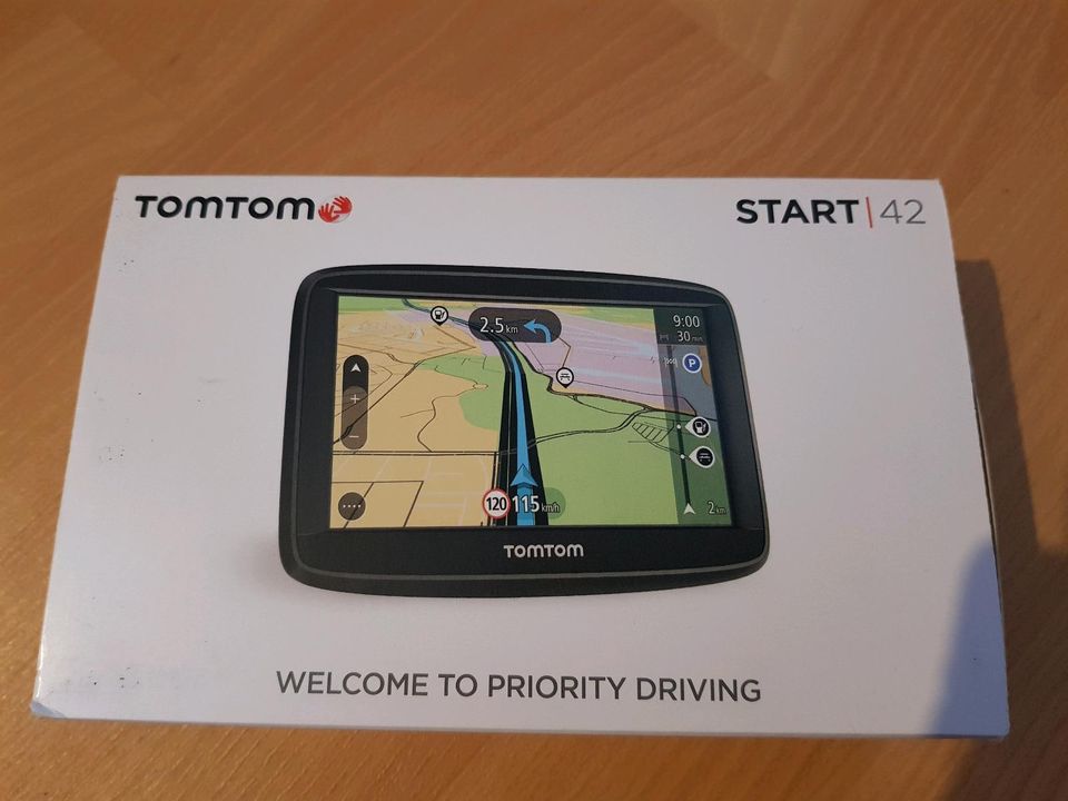 Navigationssystem Tomtom Start 42 / Europa / sehr guter Zustand in Dresden