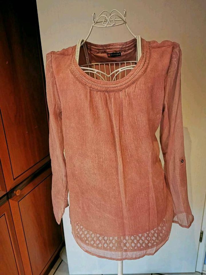 2 Blusen Shirts Chiffon von Street One Gr. 38 grau / altrosa in Upleward