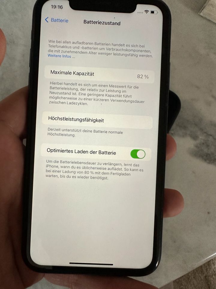 Iphone XR 64GB Black, Schwarz in Oerlinghausen