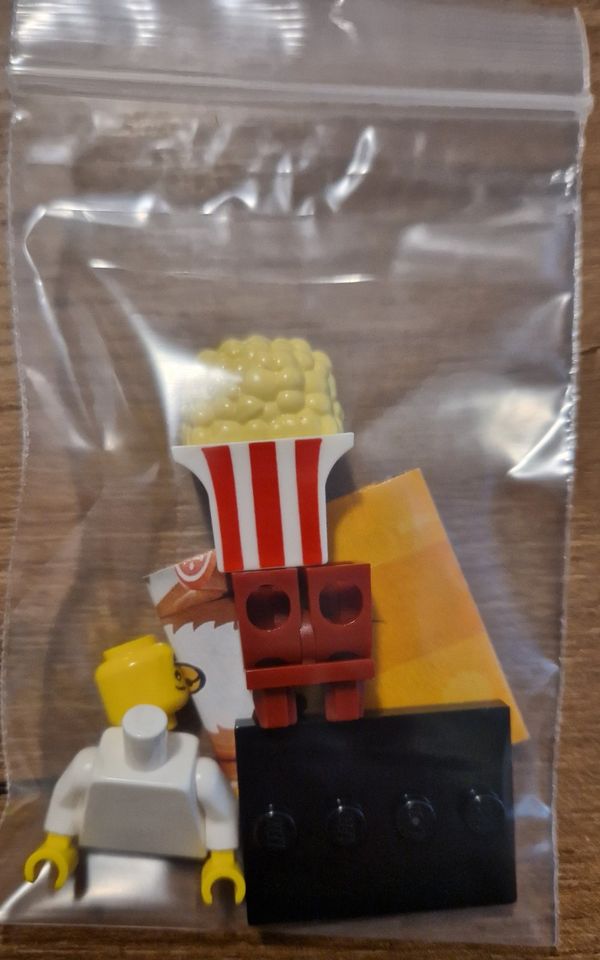 Lego Minifigur Popcornkostüm NEU Serie 23 Karneval in Hennef (Sieg)