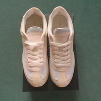 Tommy Hilfiger Sneakers im Runner Stil Rheinland-Pfalz - Landau in der Pfalz Vorschau
