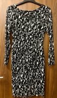 Tolles schwarz weißes Kleid mit toller Raffung Gr S 36 Bayern - Luhe-Wildenau Vorschau