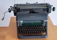 Alte mechanische Schreibmaschine von OLYMPIA Hessen - Rodgau Vorschau