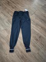 Nike Hose Gr. S marine NEU Hessen - Bad Hersfeld Vorschau