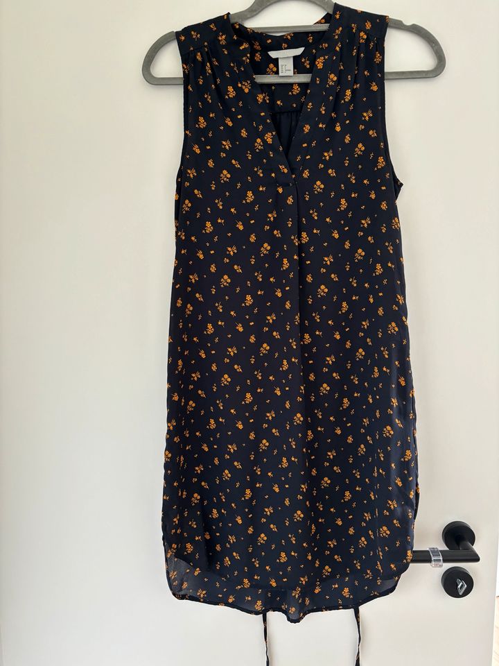 Kleid schick für Arbeit/Büro blau gelb H&M 34 in Morsbach