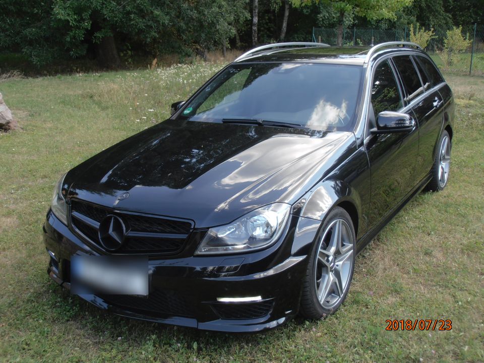 MERCEDES C63 AMG T-MODEL V8 in Luckau