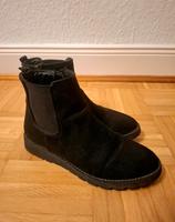 Schwarze Stiefeletten Gr. 38 in Wildlederoptik Kreis Pinneberg - Halstenbek Vorschau