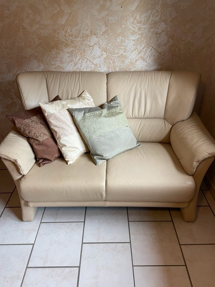 Beige Ledercouch in Osnabrück