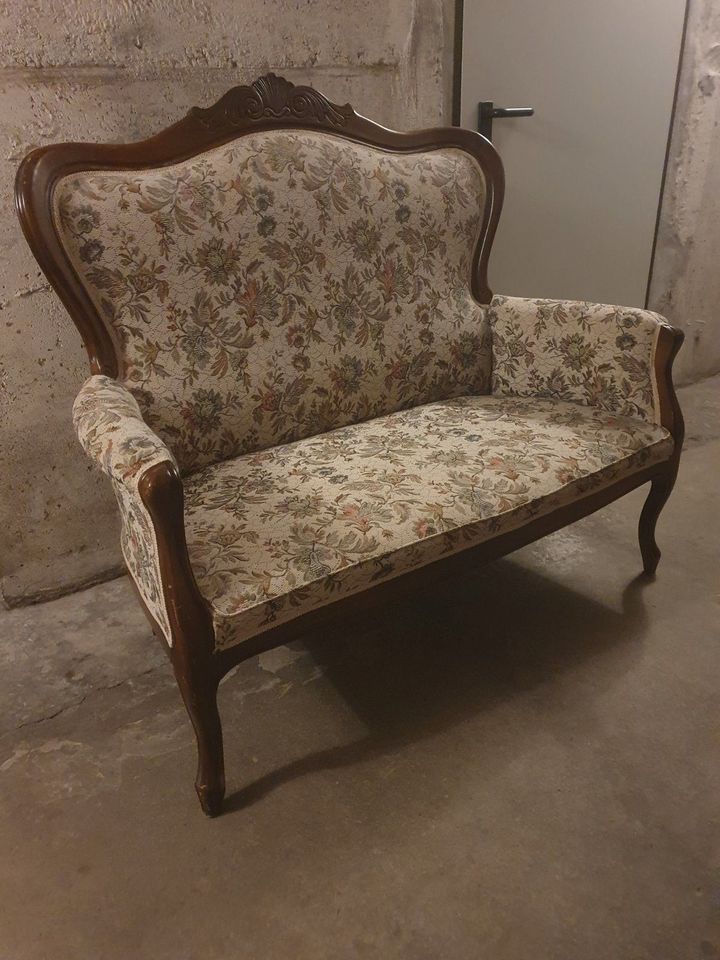 Couch * Stoff * Vintage * Retro * Holz * Sofa * Zweisitzer in Röderland