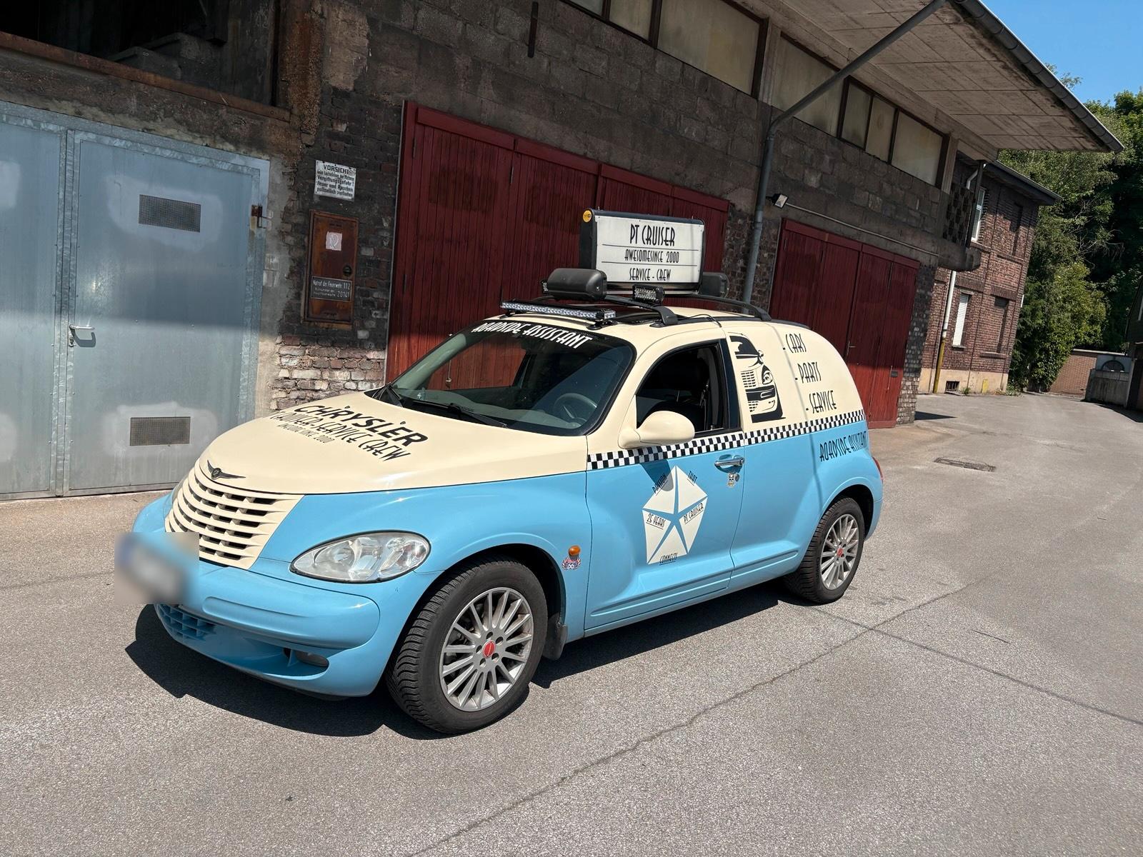 Abbildung des Autos PT Cruiser Costum Panel …