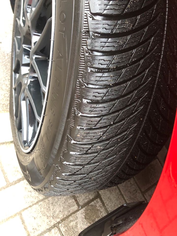 Winterkompletträder 235/55 R 19 Rang Rover in Mühlheim am Main