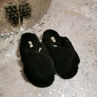 UGG Slipper Hausschuhe Neu Hessen - Dietzenbach Vorschau