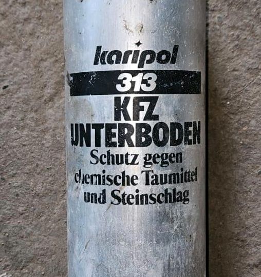 Alte DDR KFZ Unterbodenflasche in Thale