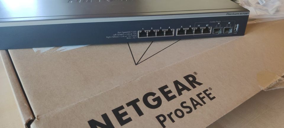 NETGEAR ProSAFE XS708T-100NES, 8-Port, 10GBit Switch in Langenaltheim