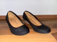 Graceland Pumps mit Keilabsatz Schwarz Größe 36 Sachsen-Anhalt - Niederndodeleben Vorschau
