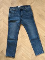 Wrangler Larston Slim Tapered Herren Jeans W30-L30 Baden-Württemberg - Schwäbisch Gmünd Vorschau