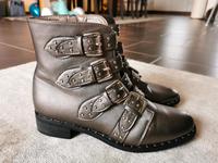 Lily shoes Stiefelette Schnallen Nieten 39 Hessen - Stockstadt Vorschau