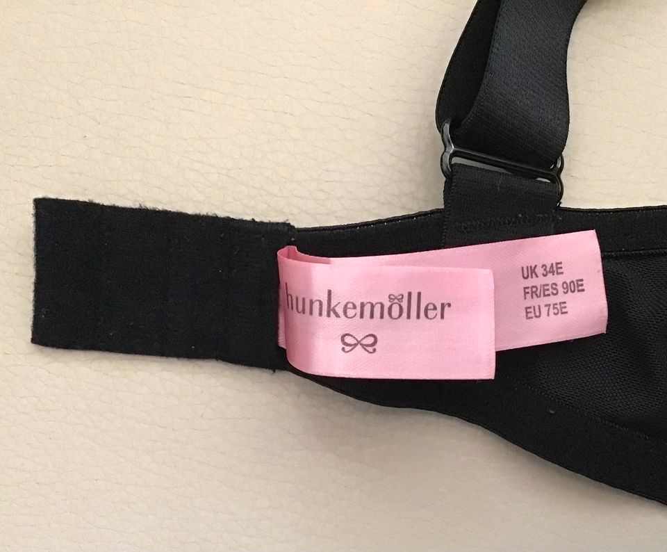 Hunkemöller Gr. S / 34 E schwarz BH Bügel spitze Bustie TOP in Hersbruck