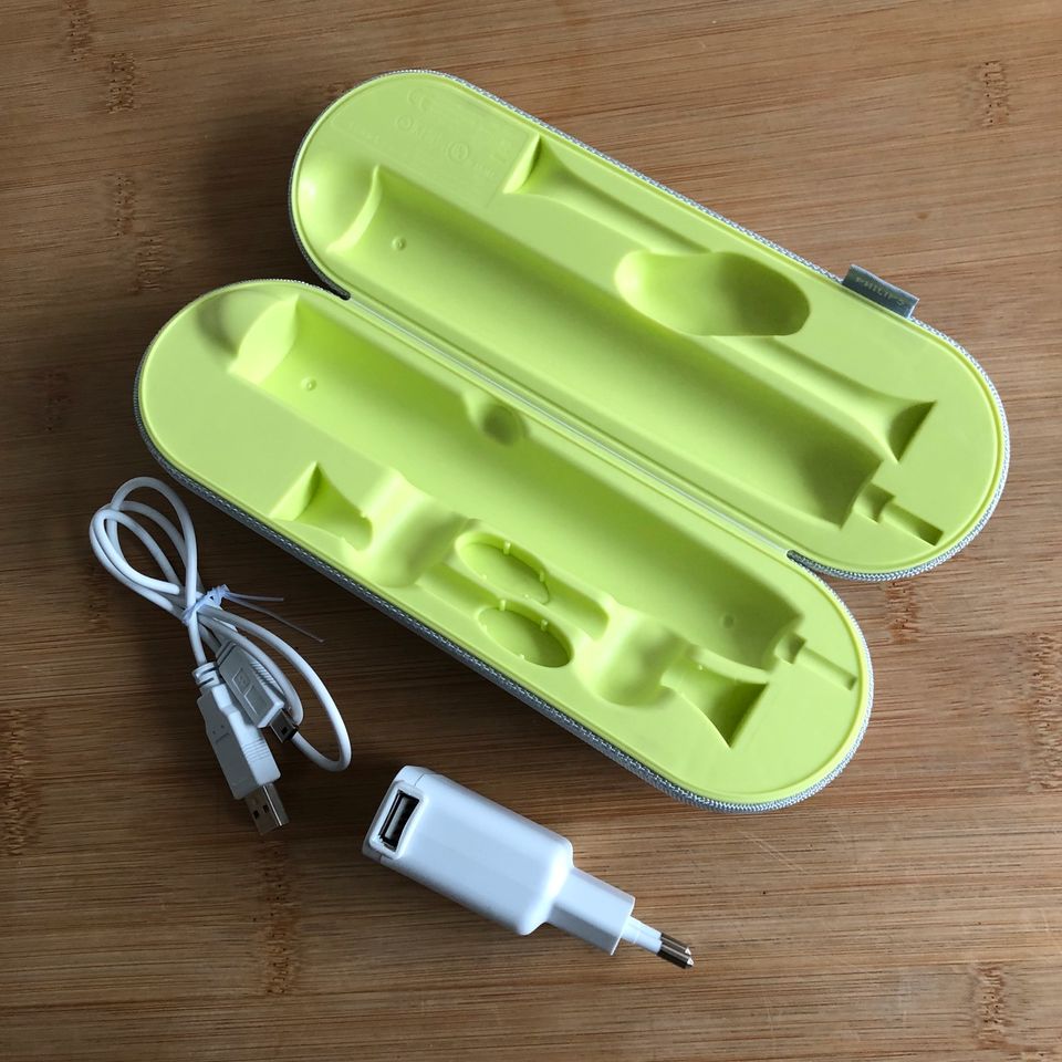 Philips Sonicare Reiseetui mit USB Kabel/Diamond clean Zahnbürste in  Baden-Württemberg - Sandhausen | eBay Kleinanzeigen ist jetzt Kleinanzeigen