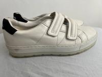 Diesel Damen Sneaker Schuhe weiß aus Leder 38 Klettverschluss Hamburg - Wandsbek Vorschau