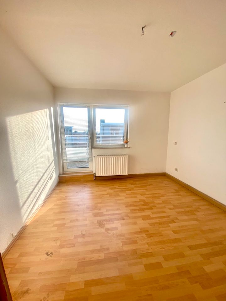Helle 3-Zimmer Wohnung mit großem Balkon ab sofort zu vermieten in Gelsenkirchen