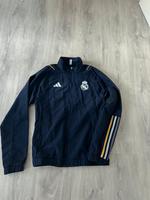 Real Madrid Trainingsjacke /Windbreaker München - Bogenhausen Vorschau
